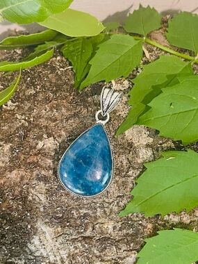 Apatite 925 Sterling Silver Pendant